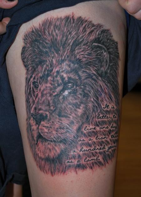 Tattoos - Lion portrait on thigh - 98743
