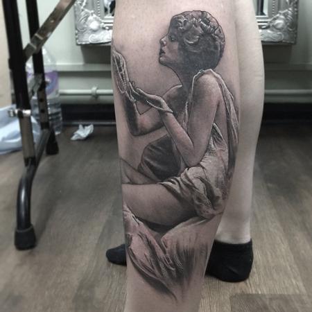 Sam Ford - Pinup Tattoo