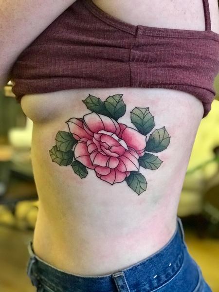 Tattoos - illustrative_color_rose_on_female_side - 132390