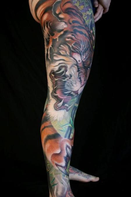 Test Artist - Tiger Leg Sleeve