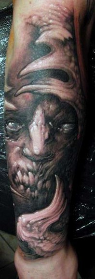 Tommy Lee Wendtner - Evil tattoo