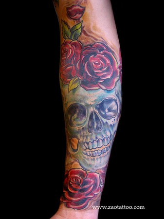 Muriel Zao Skull and Roses Tattoo