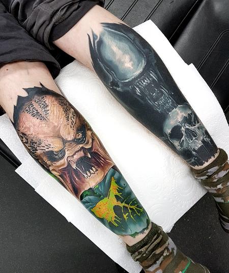 Alan Aldred - Alien and Predtaor Calf Tattoos