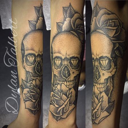Tattoos - Skull and Roses - 127940