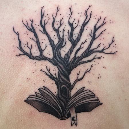 Bri Howard - Tree of knowledge tattoo