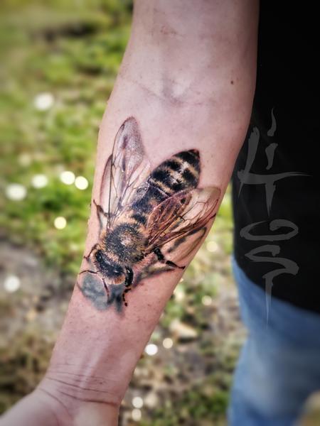 QUEEN BEE  Tattoo Thumbnail