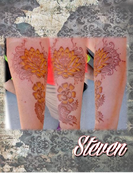Tattoos - Lotus in Henna - 76538