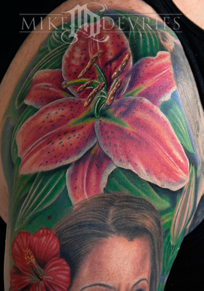 Mike DeVries - Flower Tattoo