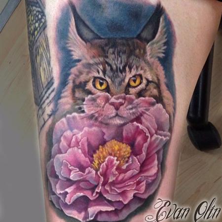 Evan Olin - Full color painterly realistic Maine coon cat and peony flower tattoo