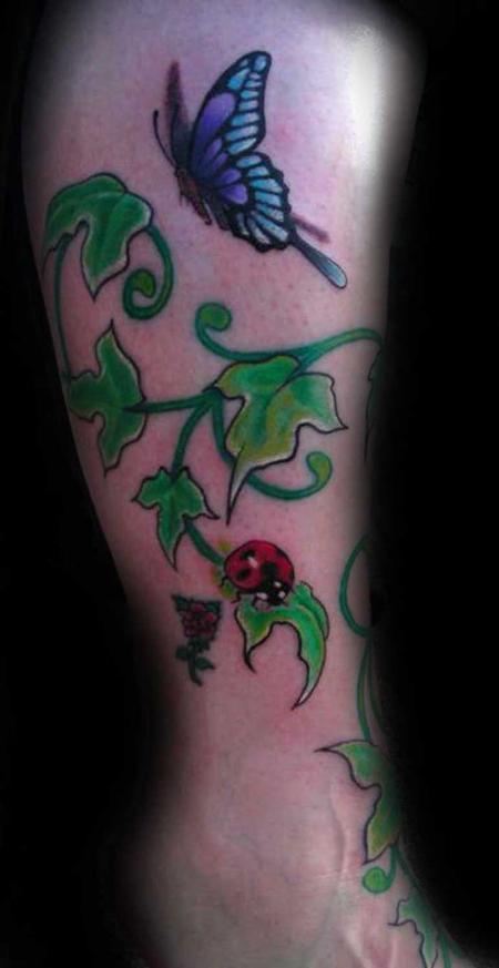 Looking for unique Jay Blackburn Tattoos Full color floral ivy tattoo Looking for unique Jay Blackburn Tattoos Full color floral ivy tattoo