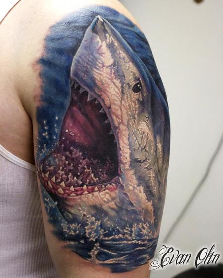 Evan Olin - Full color realistic Great White shark tattoo