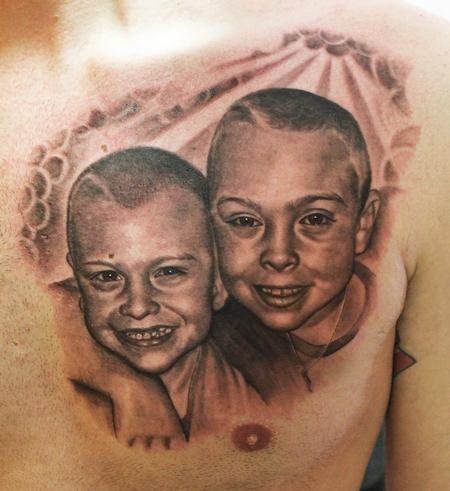 Steve Wimmer - 2 kids Portraits on the Chest