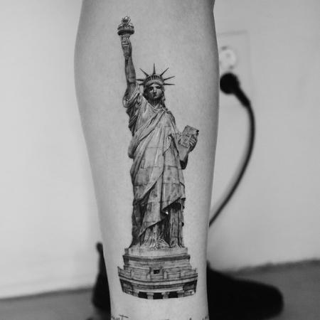 Tattoos - Statue of Liberty Tattoo - 143118