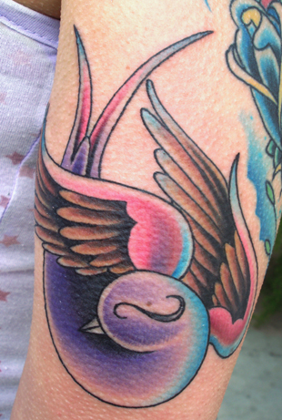 Art Junkies Tattoo Studio : Tattoos : New School : Bird on arm