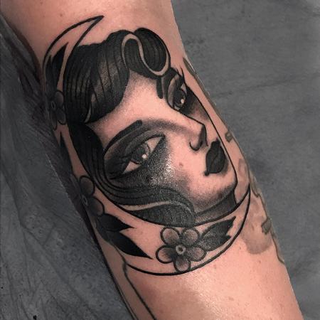 Tattoos - Moon Girl - 128386