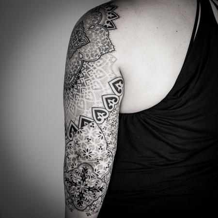 Tattoos - blackwork dotwork - 129916
