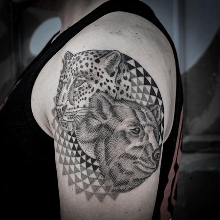 Tattoos - blackwork dotwork animals - 129924