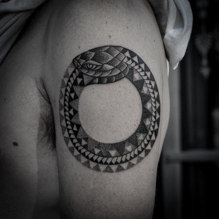 Tattoos - blackwork dotwork ouroboros - 129927