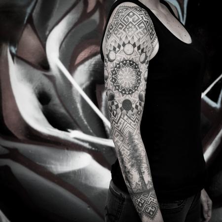 Tattoos - blackwork dotwork sleeve - 129931