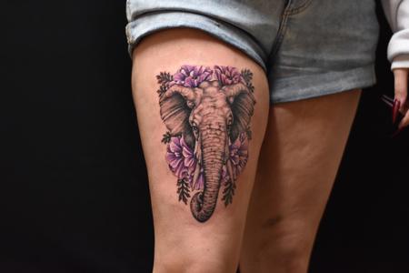 Bonnie Seeley - Bonnie Seeley Elephant Portrait 