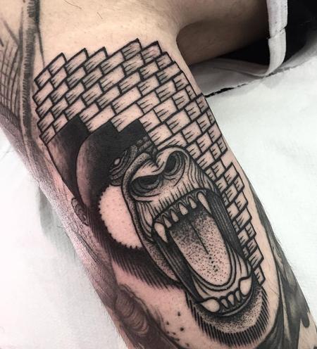 Tattoos - built a gorilla - 127086