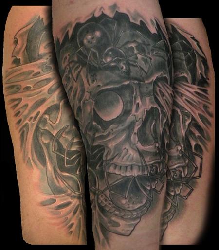Tattoos - skull with spiders - 64531