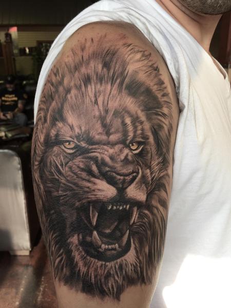 Marshall Bennett - Lion Portrait