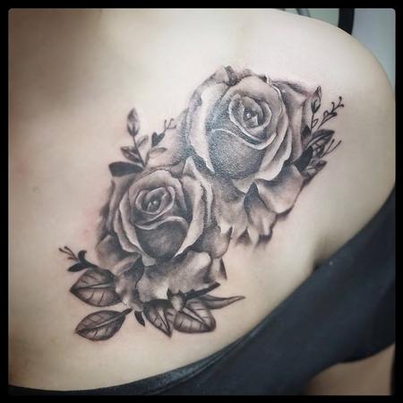 Tattoos - black and grey roses - 113741