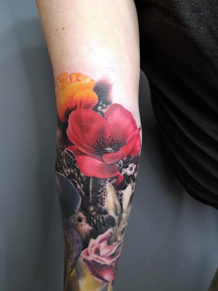 Alan Aldred - Poppy Flower Tatoo
