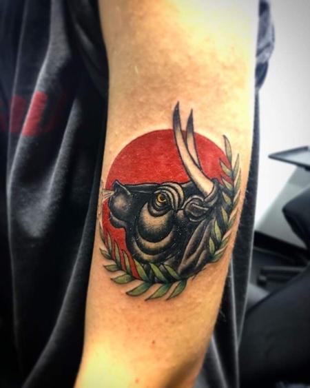 Blake Ohrt - Traiditional bull tattoo