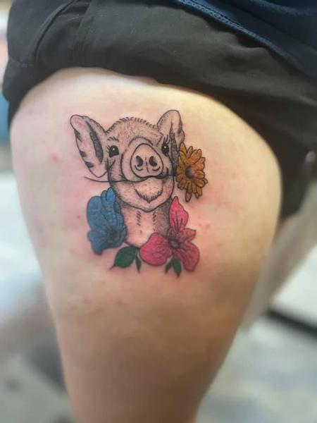 Kat Olsen (PORTLAND) - Piglet