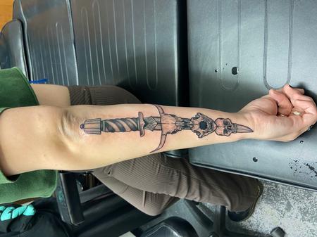 Tattoos - Dagger - 142591