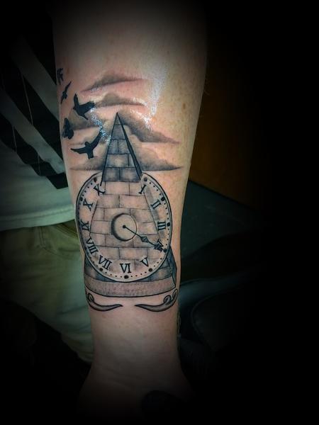 Tattoos - Pyramid and clock - 137572