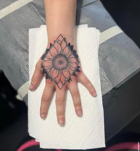 Tattoos - Hand flower - 144769