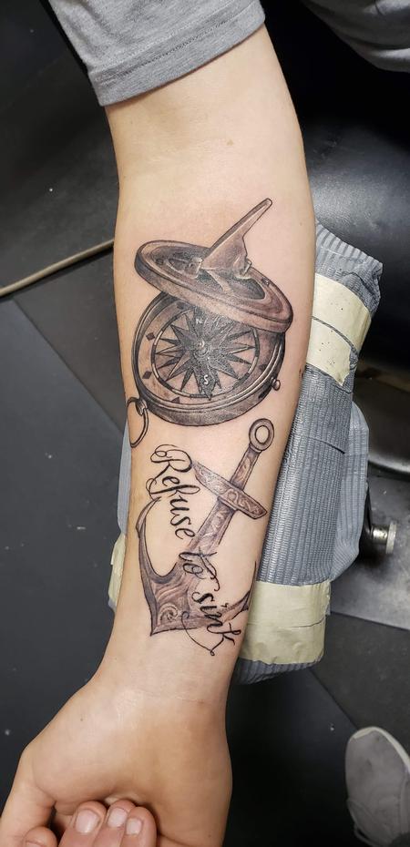 Blake Ohrt - Compass and anchor tattoo