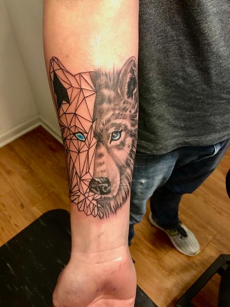 Tattoos - Wolf - 142630