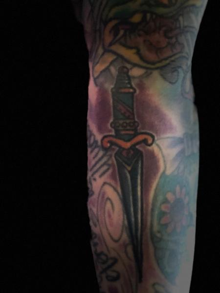 Tattoos - Dagger filler - 131200