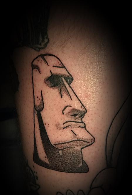 Nick Sadler (MADISON) - Easter Island head