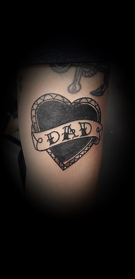 Nick Sadler - Traditional Dad Heart with banner Tattoo Black.Heart