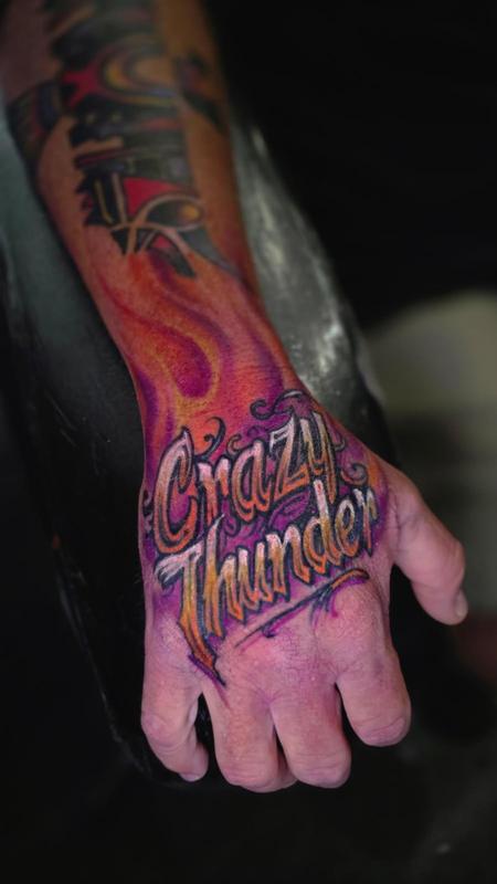 Tattoos - Hand stamp - 147125