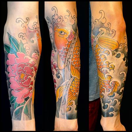 Boston Rogoz - Koi and peony half sleeve