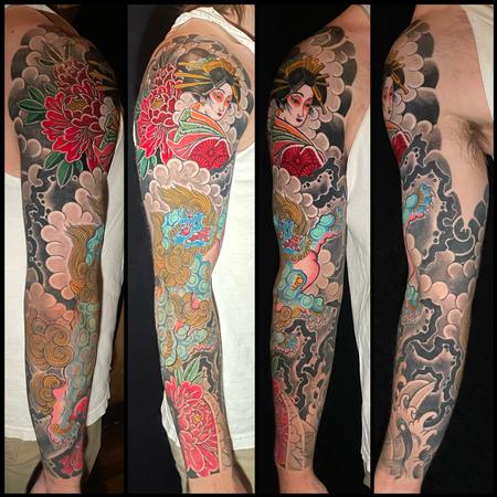 Boston Rogoz - Geisha and foodog sleeve tattoo