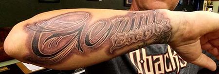 Tattoos - Geminie Est 1968 lettering - 87527