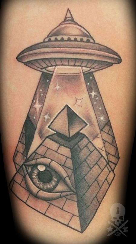 Tattoos - Eye of Providence UFO - 130915