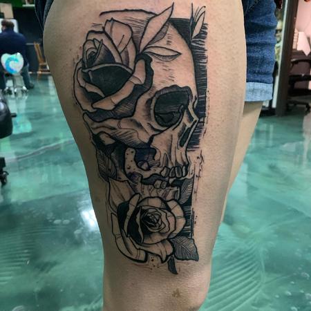 Tattoos - Skull with Roses - 142744
