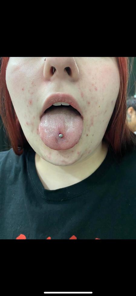 BabyGirl - Tongue Piercing 