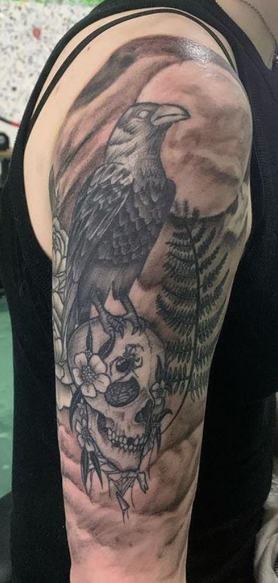 Tattoos - Crow on Skull  - 143874