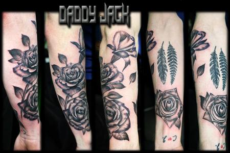 Daddy Jack - Black & Grey Realistic Rose Sleeve