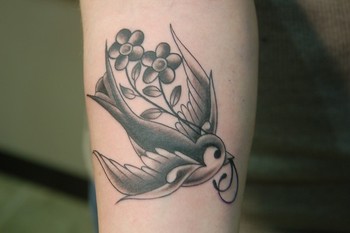 Tattoos - Traditional sparrow - 41912