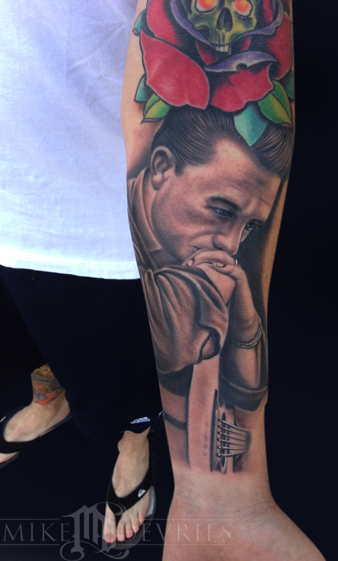 Johnny Cash Tattoo by Mike DeVries : Tattoos Johnny Cash Tattoo by Mike DeVries : Tattoos